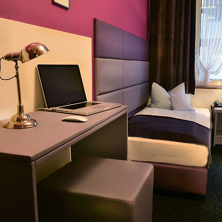 Hotel Am Wehrhahn Düsseldorf Dış mekan fotoğraf