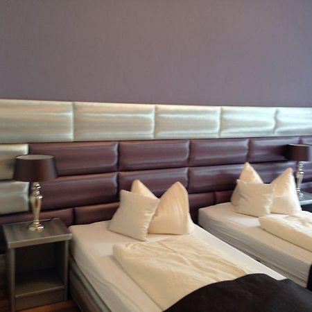 Hotel Am Wehrhahn Düsseldorf Dış mekan fotoğraf