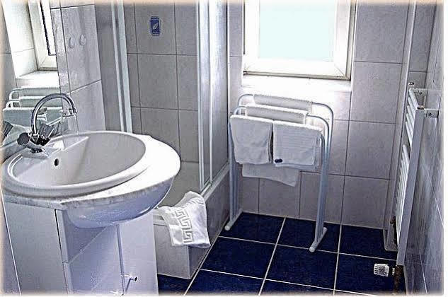 Hotel Am Wehrhahn Düsseldorf Dış mekan fotoğraf